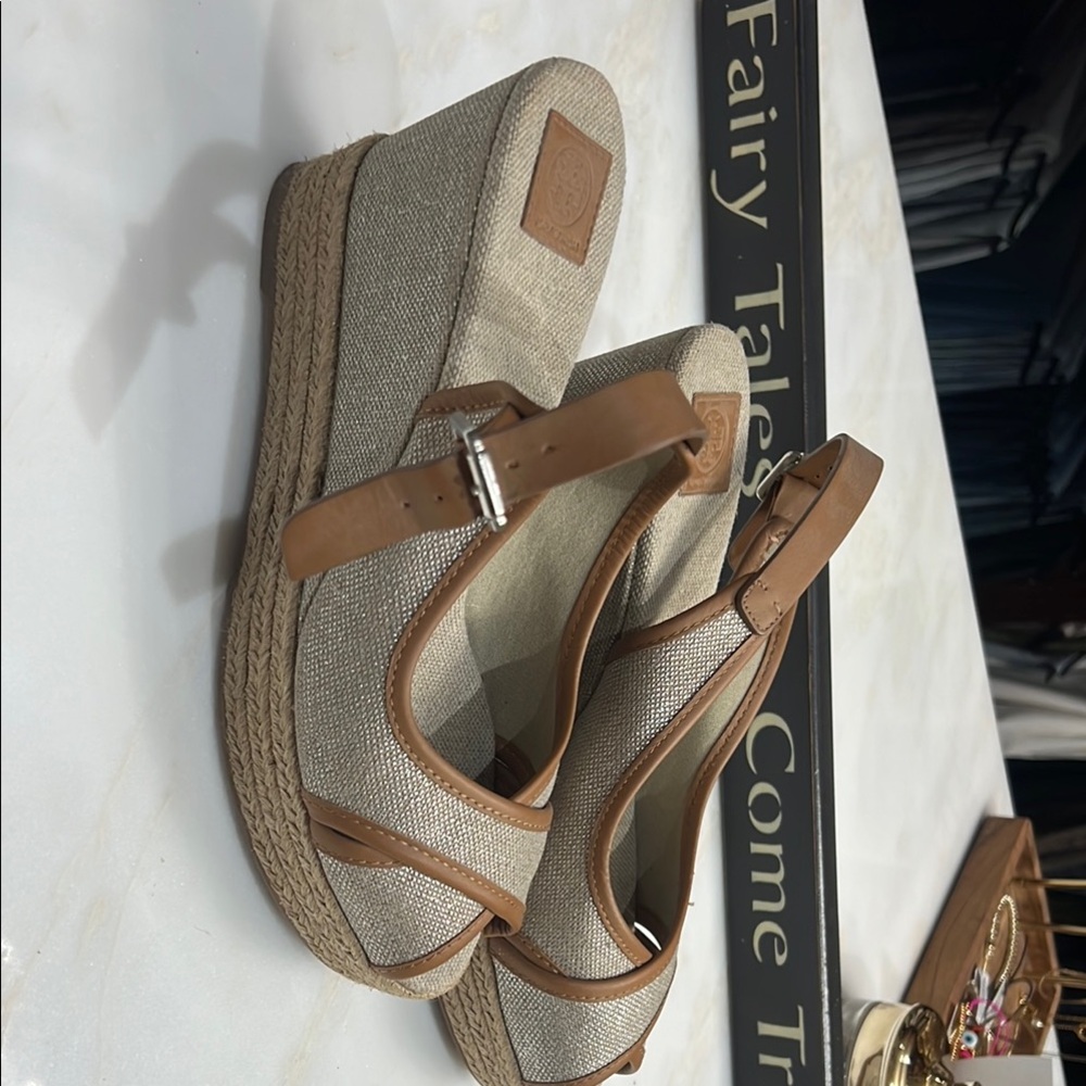 Tory Burch Tan and Cream Espadrilles with Cushioned Footbed